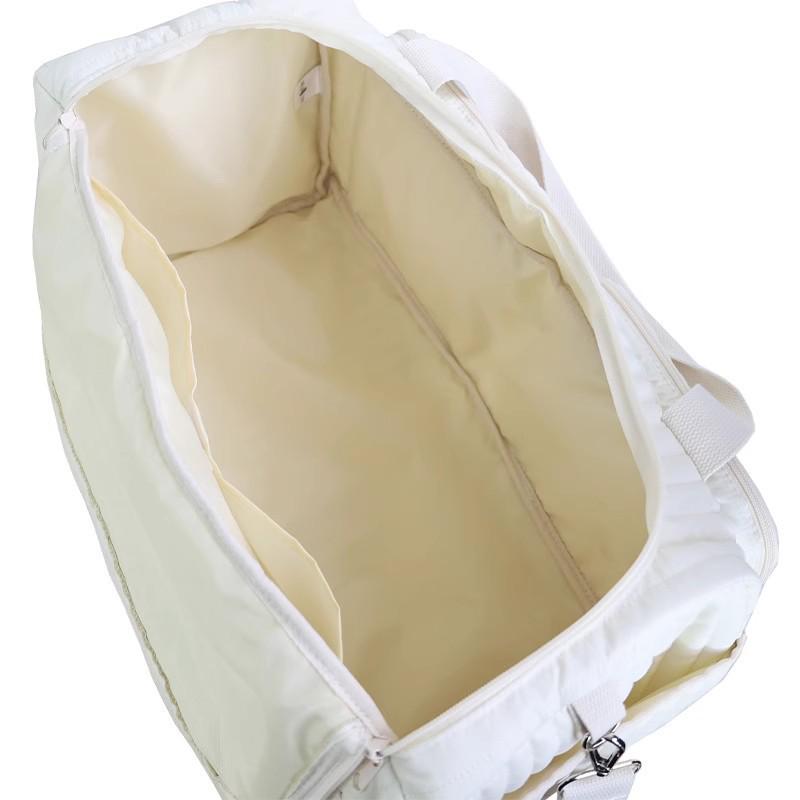 Korean Quilted Mommy Travel Bag: Lightweight, Large Capacity, Multipurpose Shoulder and Handbag for Short Trips and Casual Mother-Baby Outings.