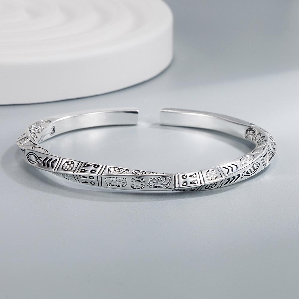 Silver-Plated Bohemian Mobius Strip Cuff Bracelet for Women