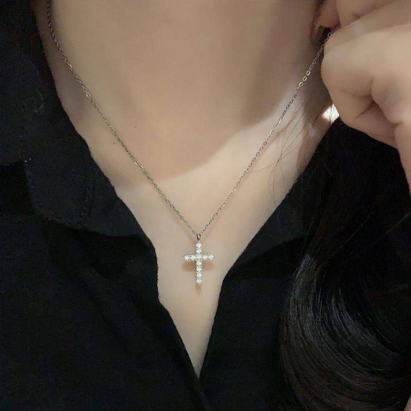 Titanium Steel Non-fading Small Waist Necklace Women's Summer Niche Design Accessories Collarbone Chain Pendant