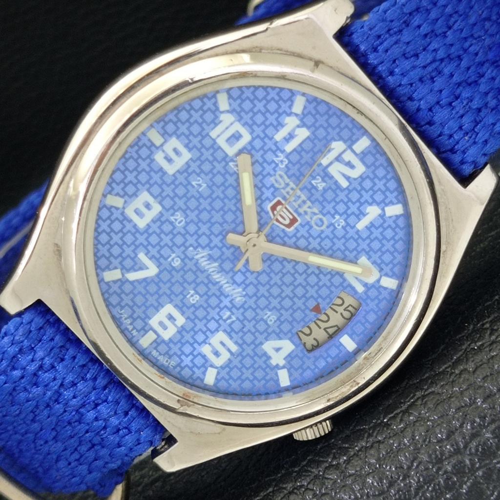

Б/У винтажные автоматические мужские часы SEIKO 5 из Японии с синим циферблатом и датой a434924-2 R122-a434924