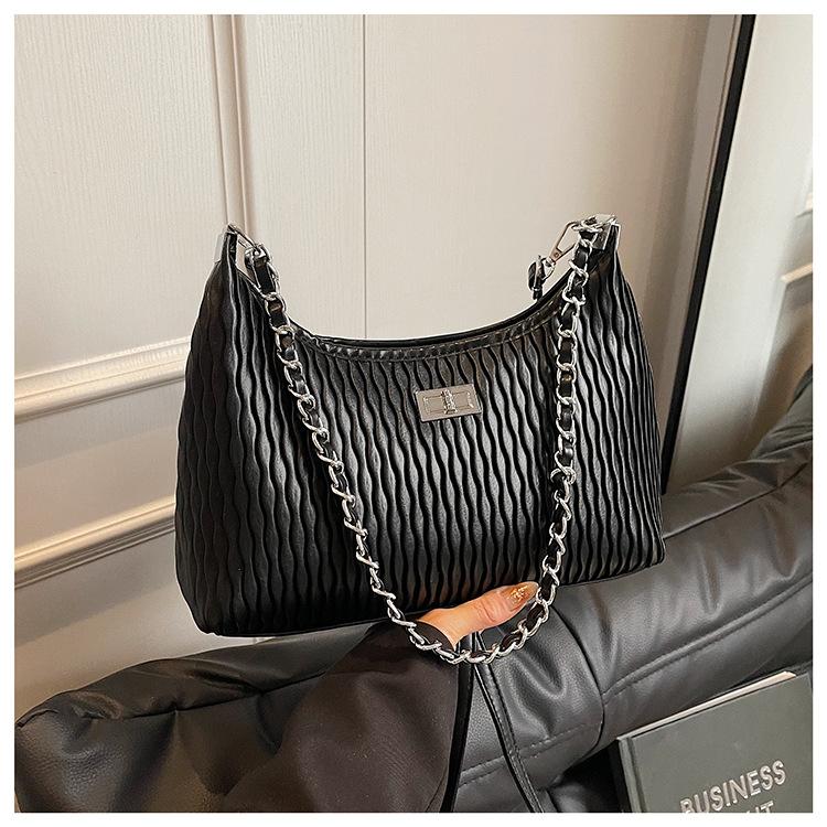 

Spring new bag women s fashion trendy small square bag texture casual shoulder bag underarm women s bag чёрный
