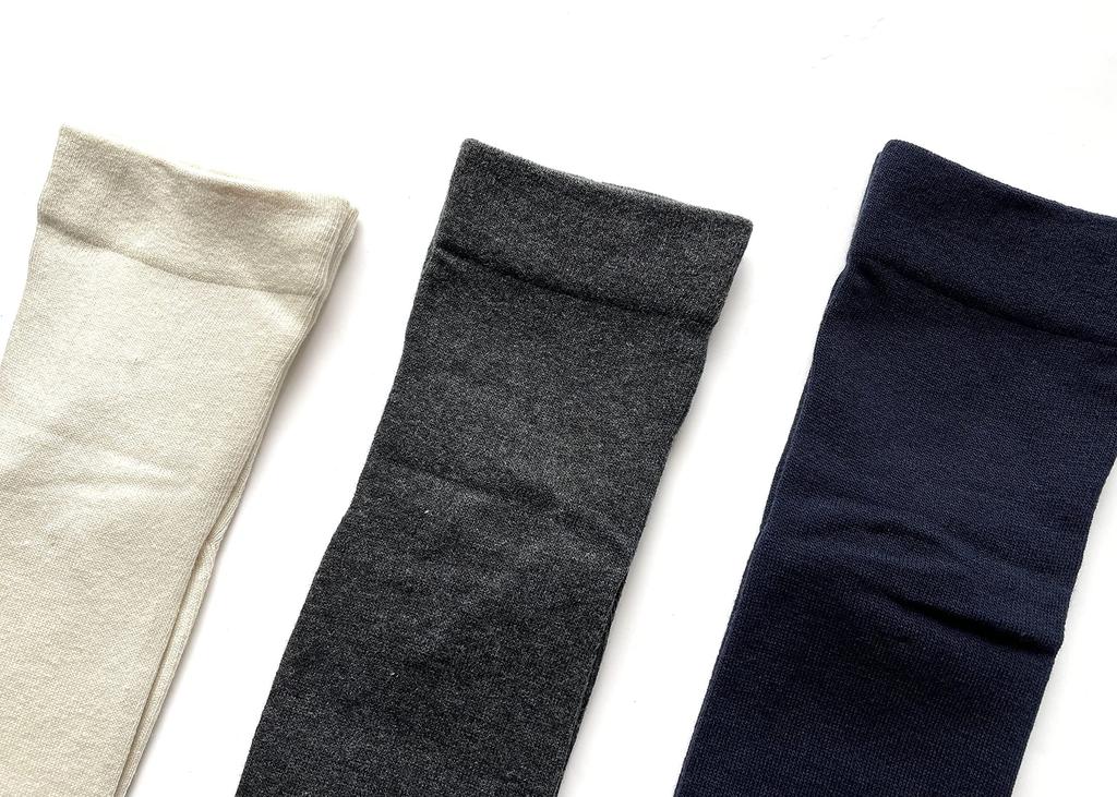 Damen Tabi Socken mit Anti-Rutsch-Noppen, Hergestellt in Japan, Ohne elastischen Bund, Baumwollmischung, Uni, 3-Paar-Set (Farben sortiert)