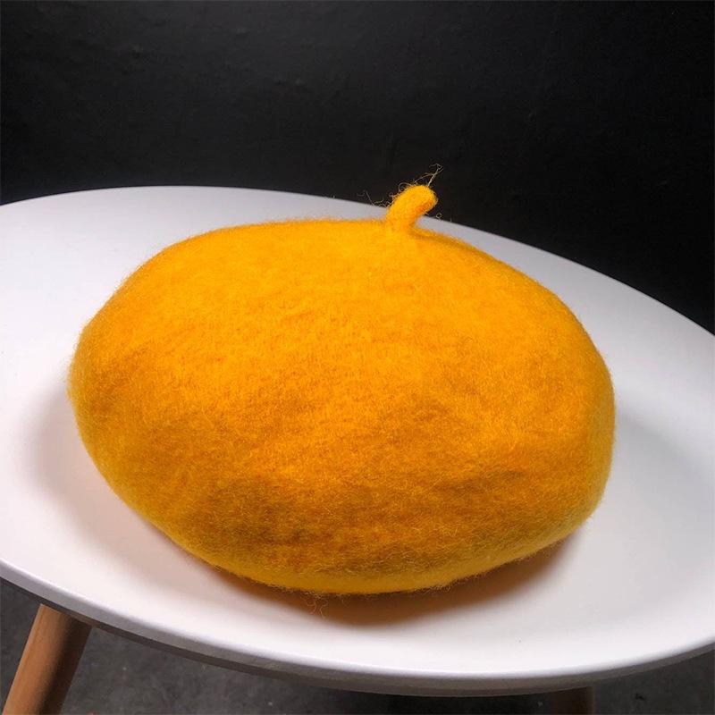 Beret ladies vintage woolen casual painter hat a simple bei hat trend