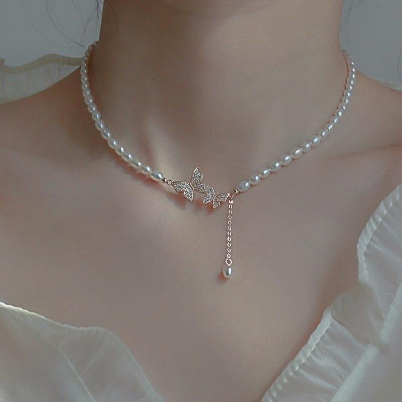 Französische leichte Luxus-Imitationsperlenkette: Elegante, vielseitige Mode-Schlüsselbeinkette für Damen