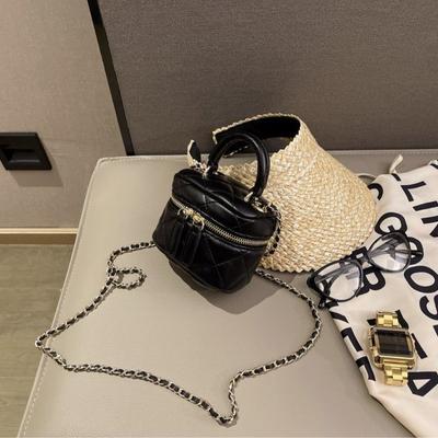 High-Grade Mini Rhombus Chain Small Bag Women's Bag 2025 New Trendy Stylish Good Texture Niche Shoulder Messenger Bag