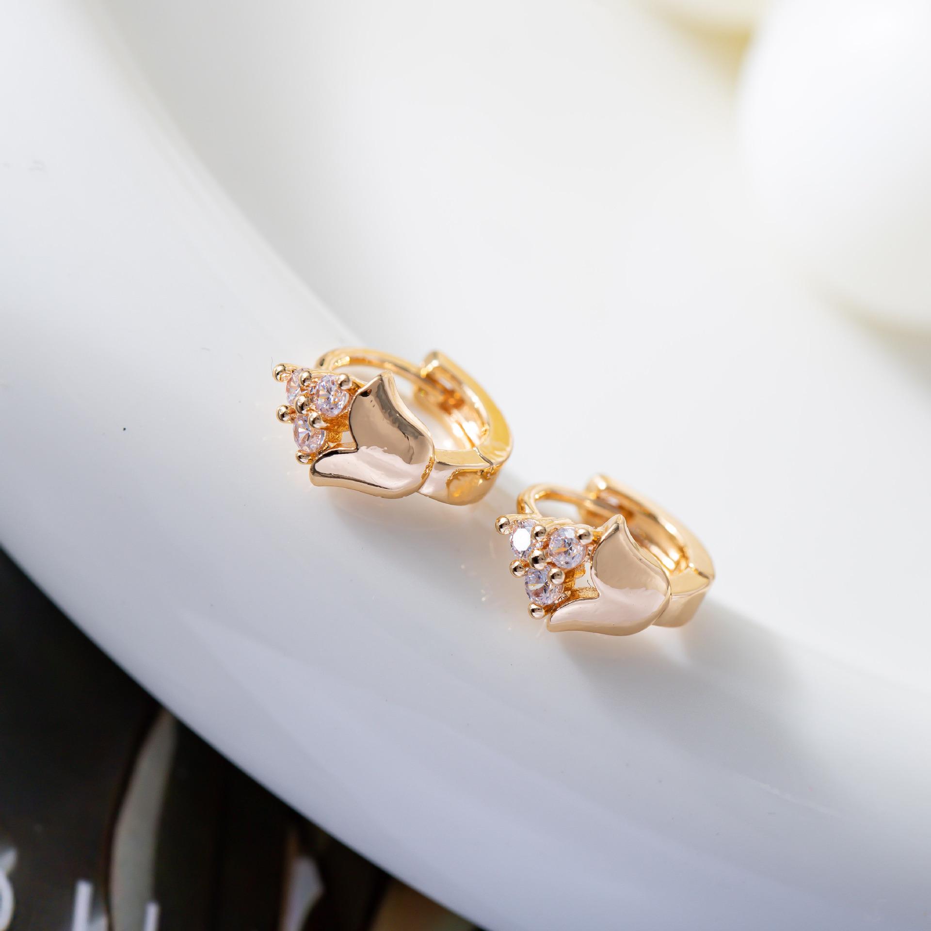 Sweet Tulip Flower Diamond Stud Earrings - Exquisite Korean Fashion for Women