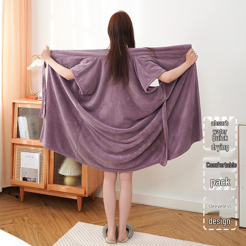 Coral Fleece Pineapple Plaid Women's Wearable Bath Towel - Soft and Absorbent Bathrobe Style.