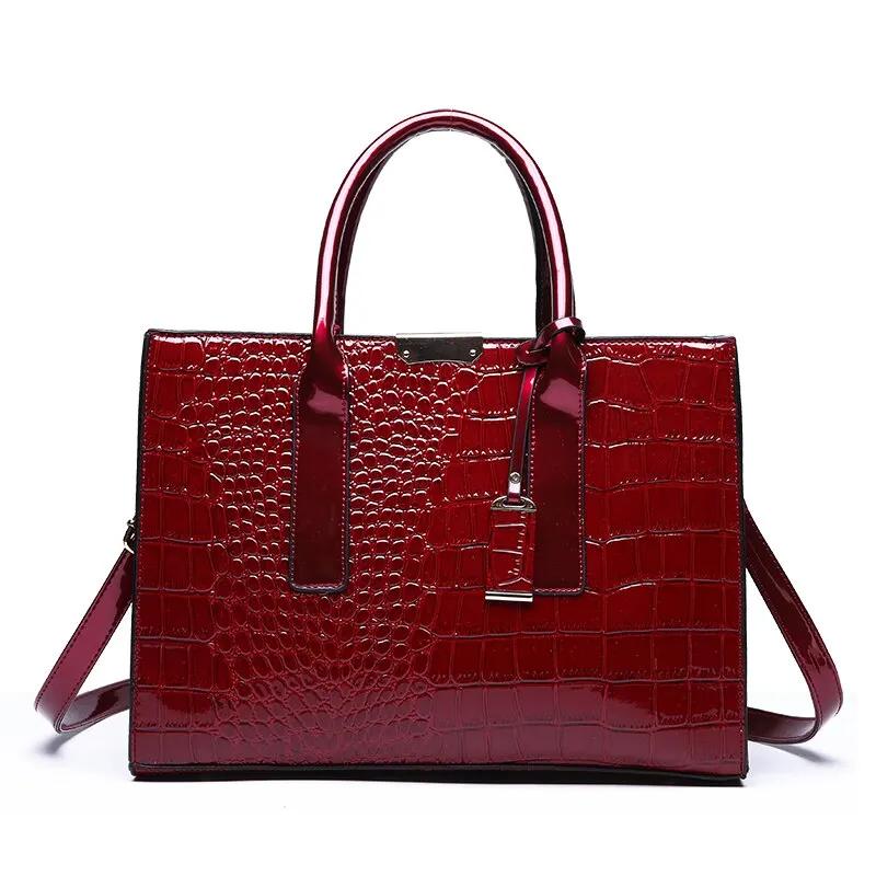 New women's bag trendy crocodile pattern portable shoulder messenger tote bag