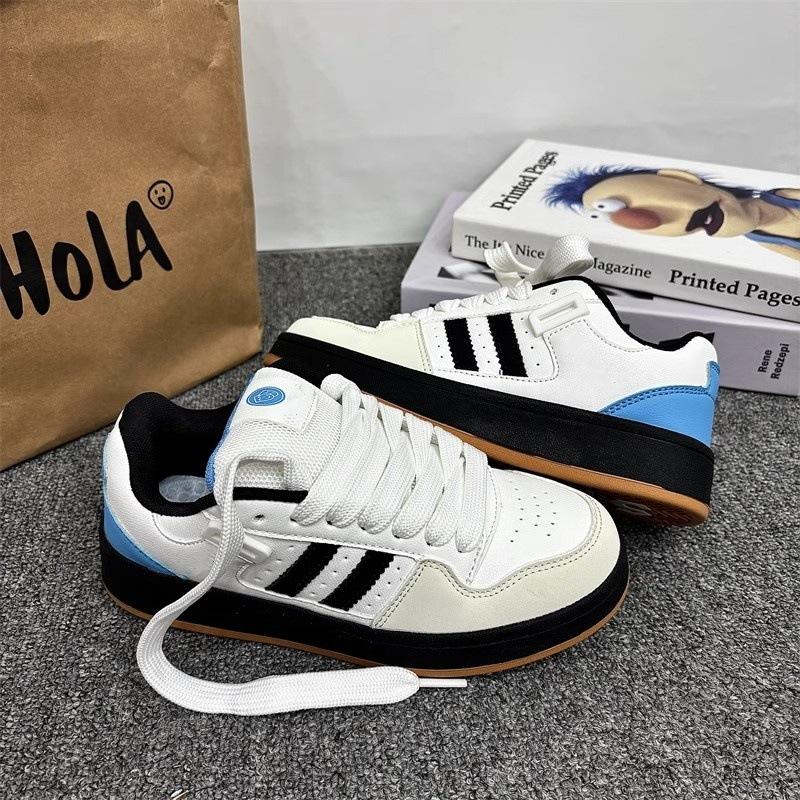 

White and black color matching design bread shoes men s fashion autumn new versatile casual board shoes 35