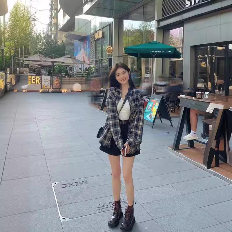 Women's Retro Plaid Long Sleeve Loose Shirt Cardigan for Spring/Summer