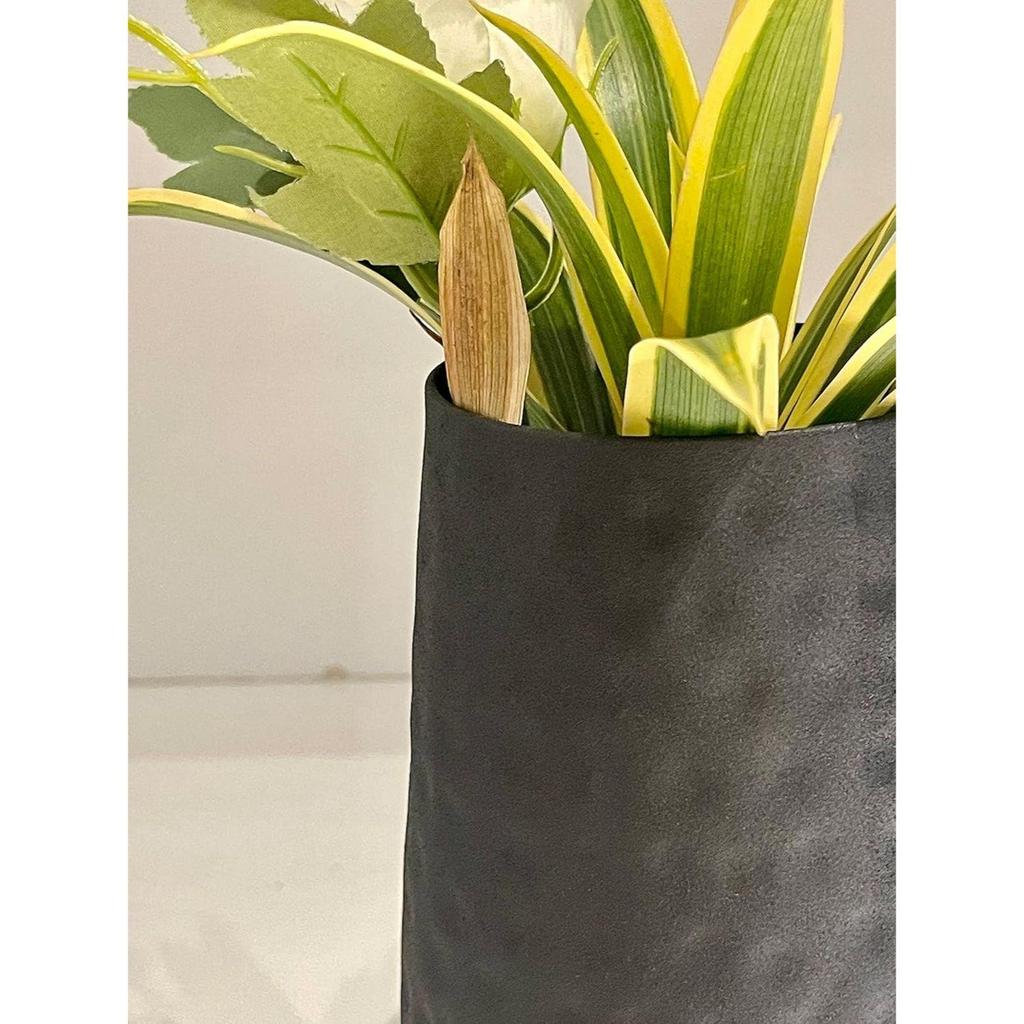 Metal Flower Vase for Home Decor and Living Room Vintage Decor Antique Decor for Home Décor (Gold)