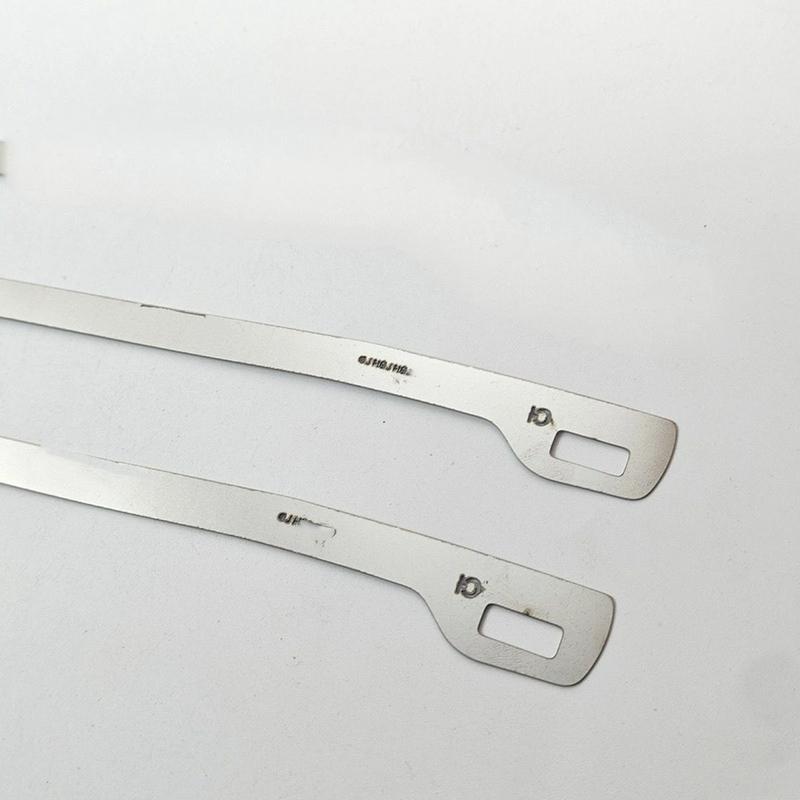 Wooeight 2Pcs Front Bumper Repair Metal Plate Buckle Reinforced Stainless Steel Bracket For Toyota Highlander 2012-2014 Parts