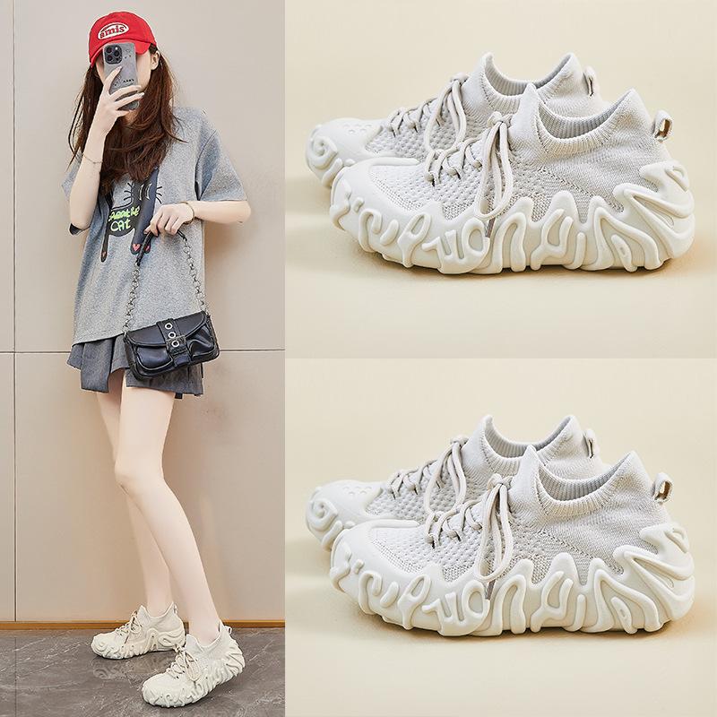 Flying Shoes New Summer Student Sports Shoes Fitness Running Casual Shoes Breathable