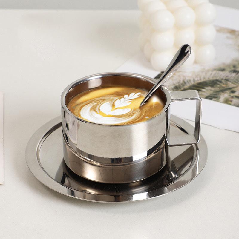 Style INS Mug Minimaliste Nordique Lot de 3 pièces Mug à Café en Acier Inoxydable 304 Résistant à la Chaleur Tasse à Lait avec Soucoupe Cuillère Set de Sets de Table