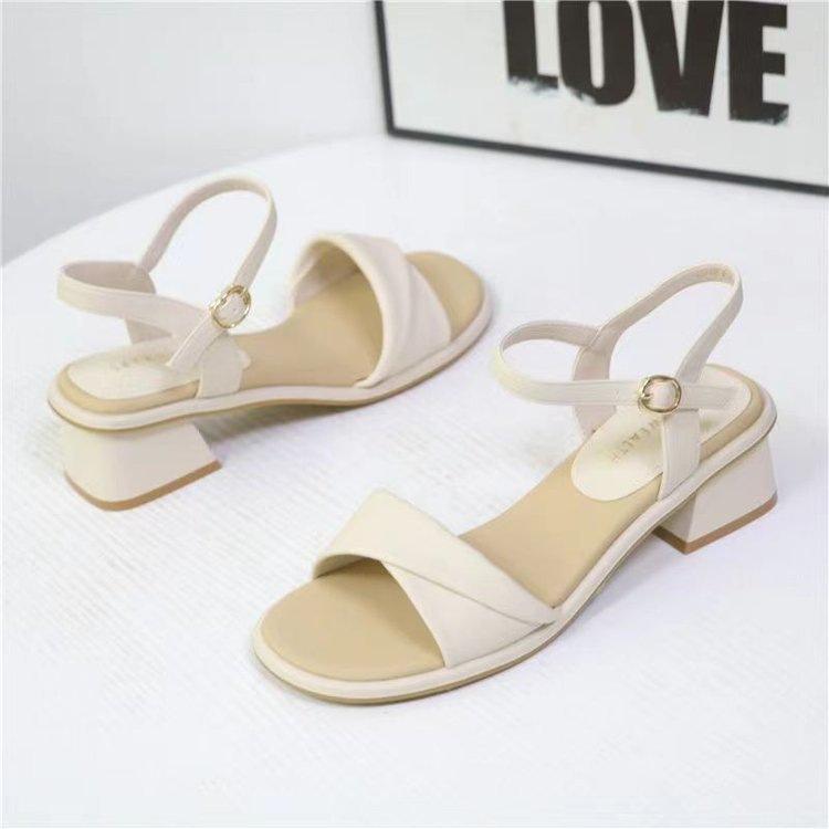 

Босоножки на высоком каблуке женские лето 2025 новая мода универсальные римские пляжные туфли пряжка с перемычкой на среднем каблуке модные сандалии 40