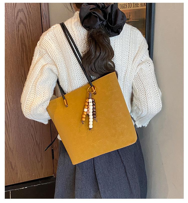 Bags Women's Large Capacity 2025 New Autumn and Winter Suede Retro Shoulder Bag Versatile Commuter Tote Bag