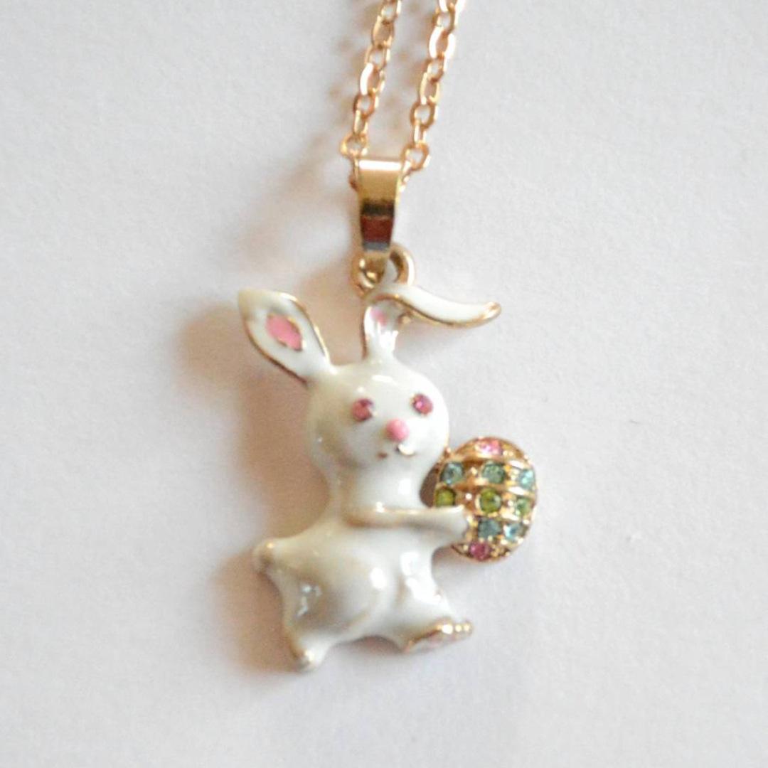 

Cartoon White Rabbit Necklace Multi-Shape Diamond-Set Decoration Sweet And Fresh Daily Versatile Exquisite Collarbone Chain