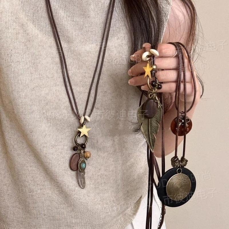 Böhmische Lederanhänger Halskette Nische Retro Temperament Schlüsselbeinkette Vielseitige Mode High-End Schmuck