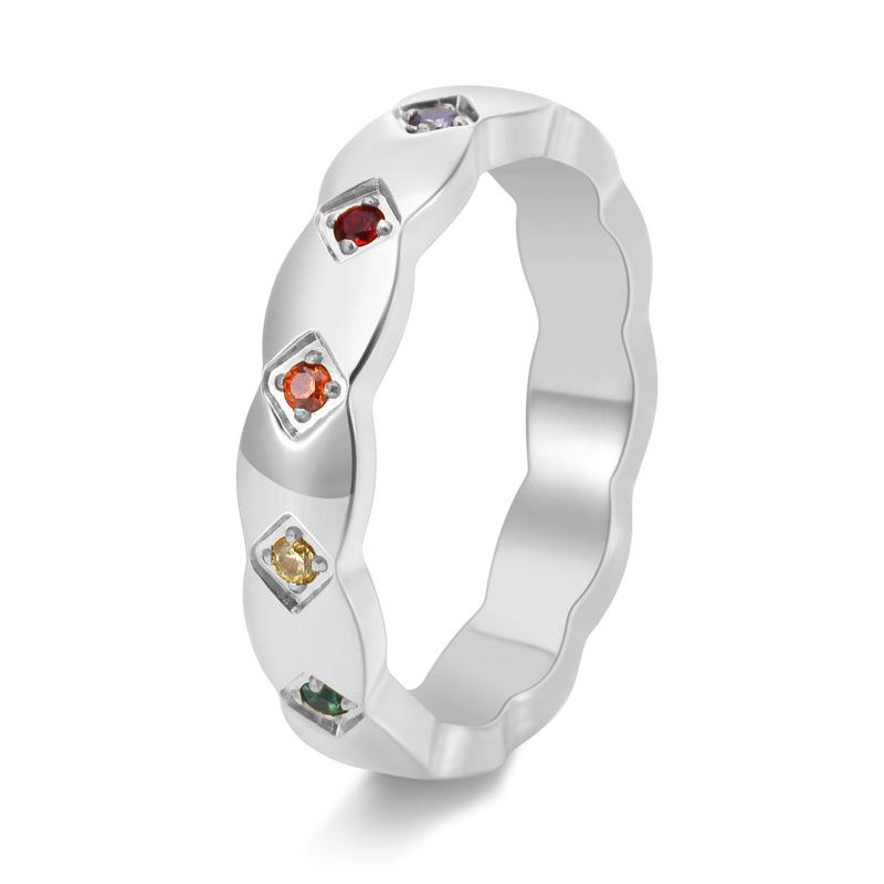 Korean Style Titanium Couple Rhombus Grid Ring with Rainbow Inlaid Diamonds and 18K Gold Fragrant Style.