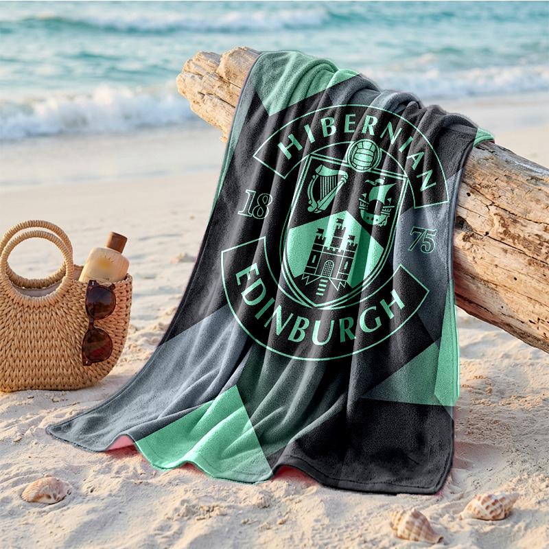Hibernian FC Print Microfiber Beach Towel Quick Dry Absorbent Large Towel For Beach Swimming Travel