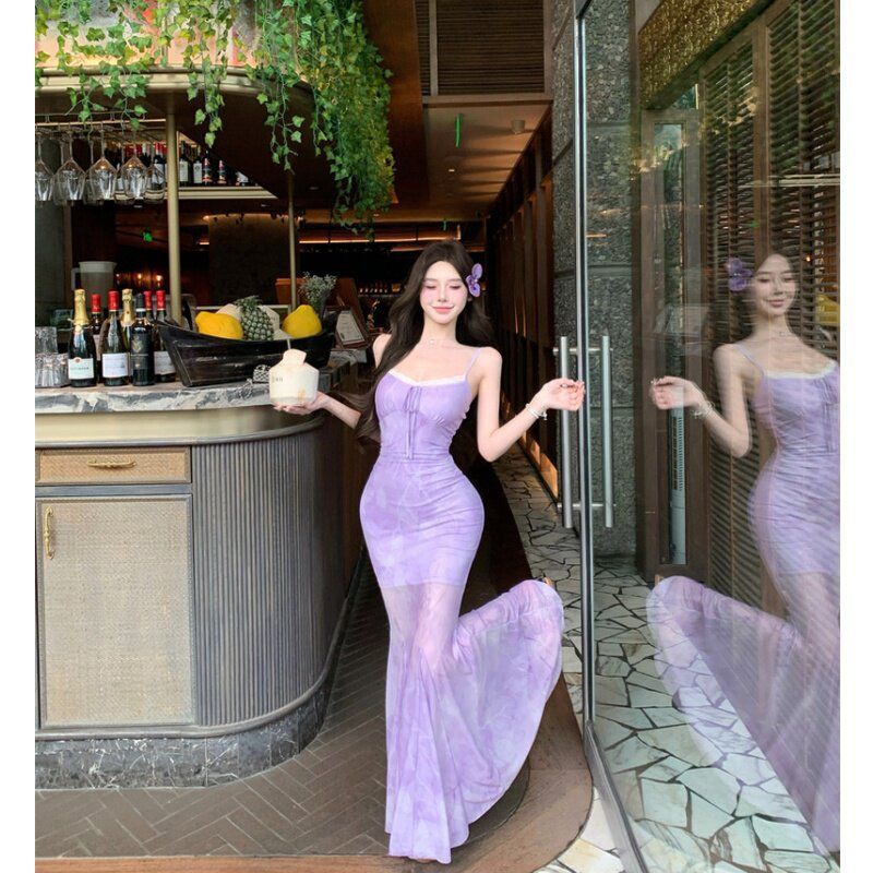 Yunnan holiday wind green floral suspender dress is beautiful, unique and beautiful, waist slim, hip wrap, fishtail skirt summer