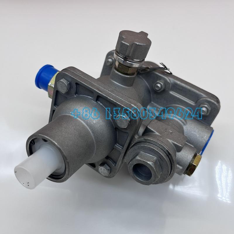 803004037 Wheel Loader parts oil water separating valve oil water separator 4120000084 for 936 ZL50G