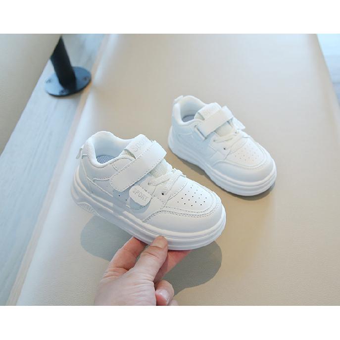 Spring and autumn new children's white sneakers, boys' sports shoes, lightweight girls' casual sneakers, soft-soled baby shoes