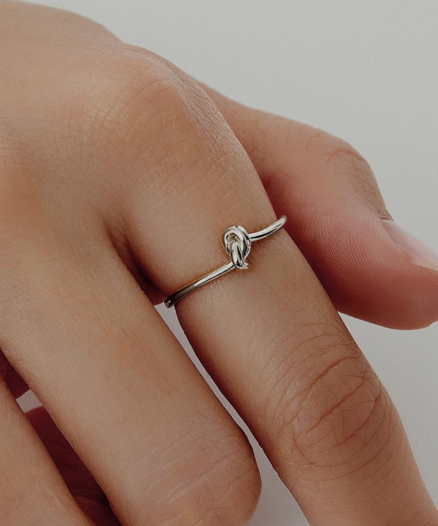 Helene Jewelry Silver 925 Single Twist Miss Ring (Type A)