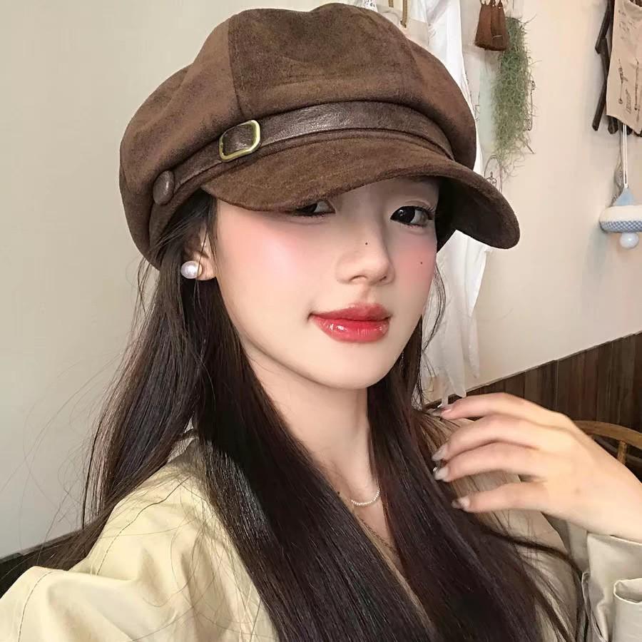

New British-style vintage beret for women, versatile for autumn, makes the face look smaller, with a high-end feel, made of suede fabric One size fits all, adjust