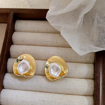 Vintage Irregular Alloy Earrings New Pearl Ear Buckles French Elegant Minimalist Stud Earrings