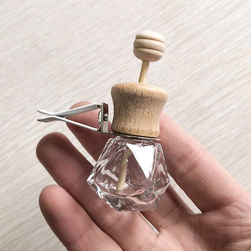 Car Vent Glass Aromatherapy Bottle - Essential Oil Scented Ornament for Car Interior Decoration