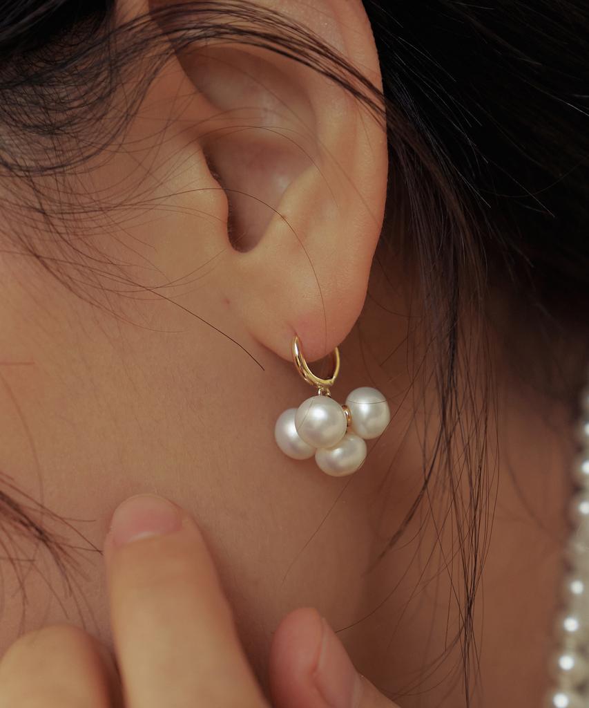 Tatiana Berry Button Pearl Earrings_Ec1768