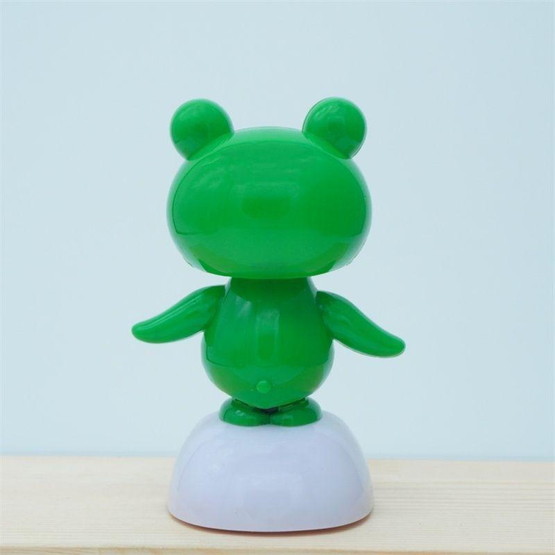 Solar Powered Cartoon Animal Bobblehead Ornament Cute Car Interior Decor with Funny Head Vibration Creative Christmas Gift