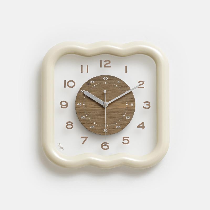 

23/5000 Modern minimalist wall clock for living room, suitable for home use. Fashionable and grand, with creative retro style. 30CM