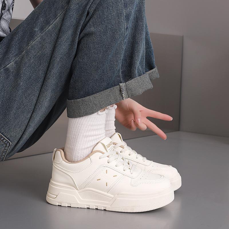 

Little white shoes women s autumn 2025 new shoes women s ins niche design versatile sports board shoes women s shoes HL-6659 40