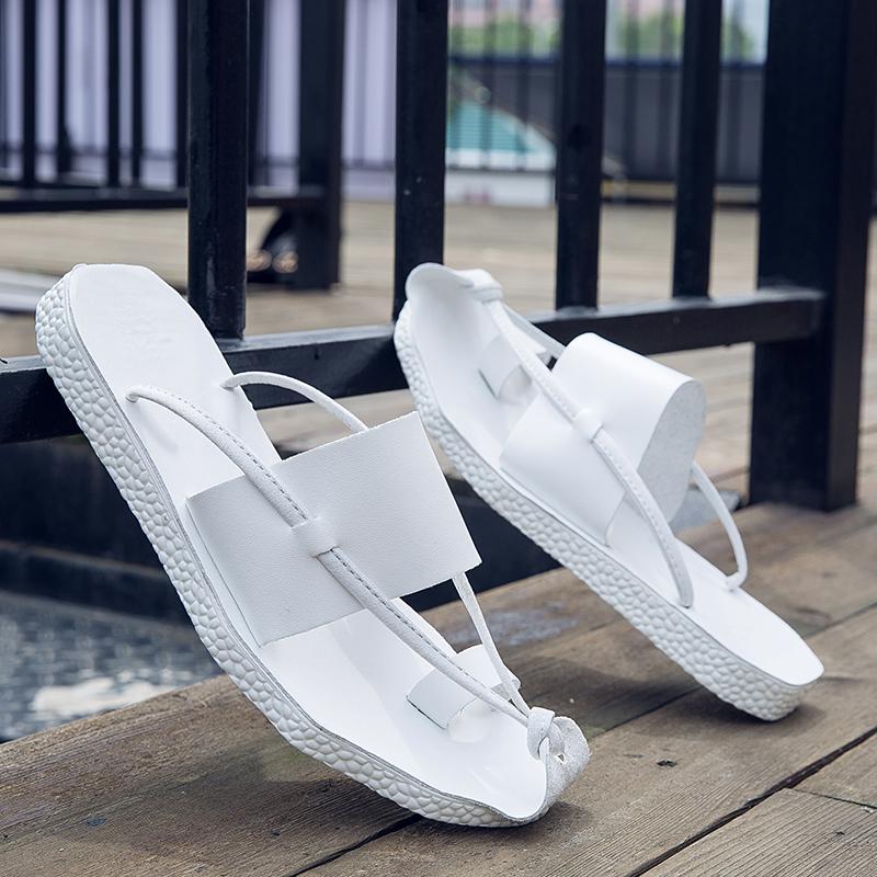 Fashion Fashionable Men Flip-flops Sandals Men One-foot Lightweight and Anti-slip Business Couple Sandals Beach Sandals Sizes 38-44