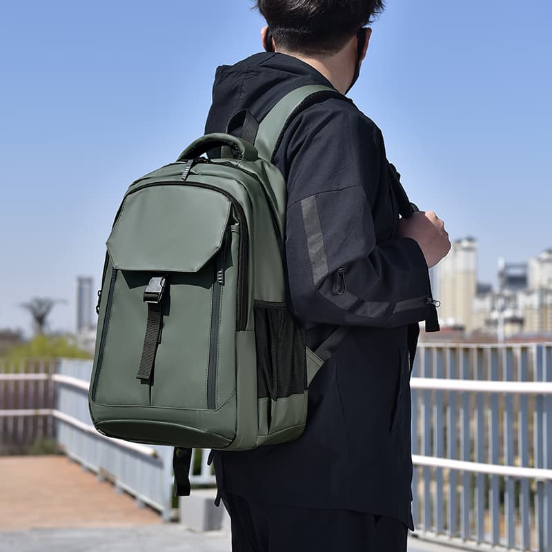 New Men's Leisure Travel Backpack Computer Bag