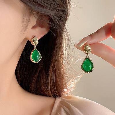 Retro Irregular Waterdrop Earrings Vintage Green Stone Resin Drop Earring for Women Girls Fashion Jewelry Gift Party Accessories
