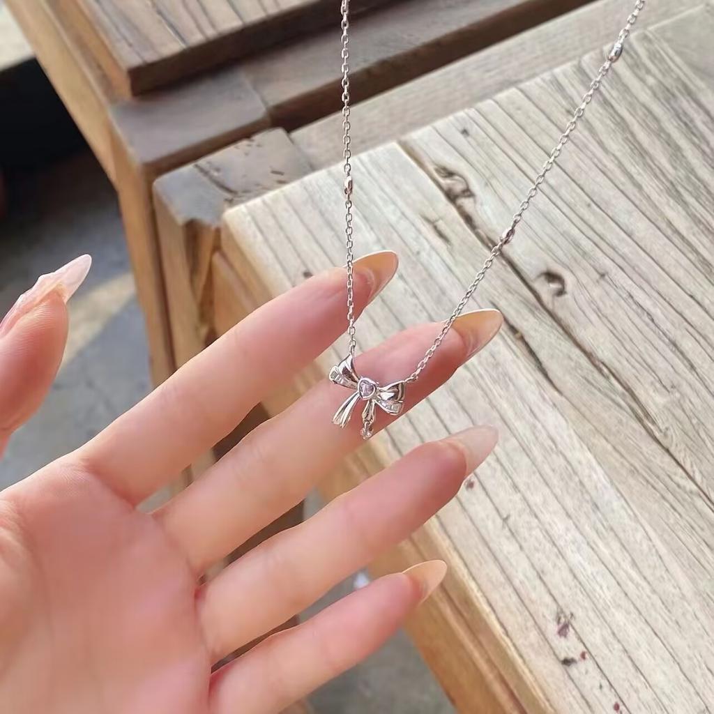 Königsgelenk Name Daji rosa Diamant Liebeskette weiblich einfach süße Schleife für Freundin Schlüsselbeinkette