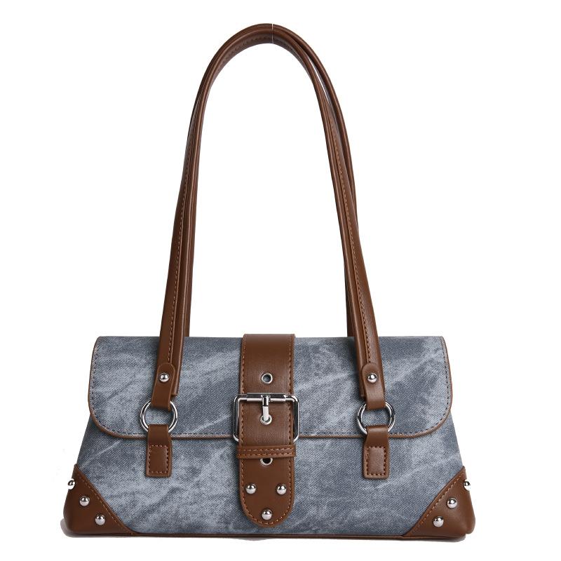 

2025 new trend rivet single shoulder underarm locomotive bag women s high sense fashion niche versatile handbag синий