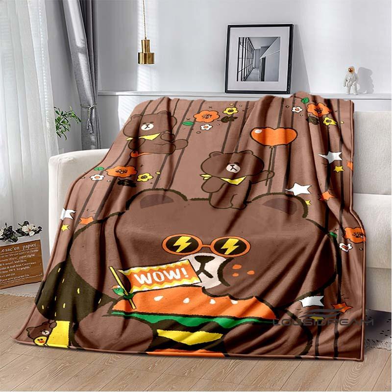The BROWN & FRIENDS blanket is crafted from flannel material, offering a fluffy, soft, warm, and comfortable feel. Suitable