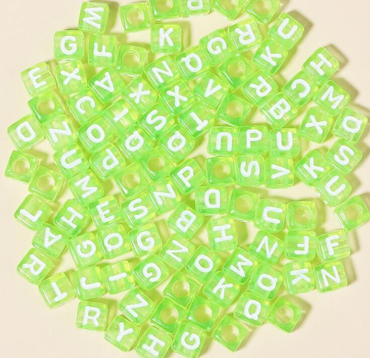 100pcs/Lot Mixed Acrylic Square Letter Beads Colored Cube Spacer Alphabet Bead for Jewelry Making DIY Charm Bracelet Accessories
