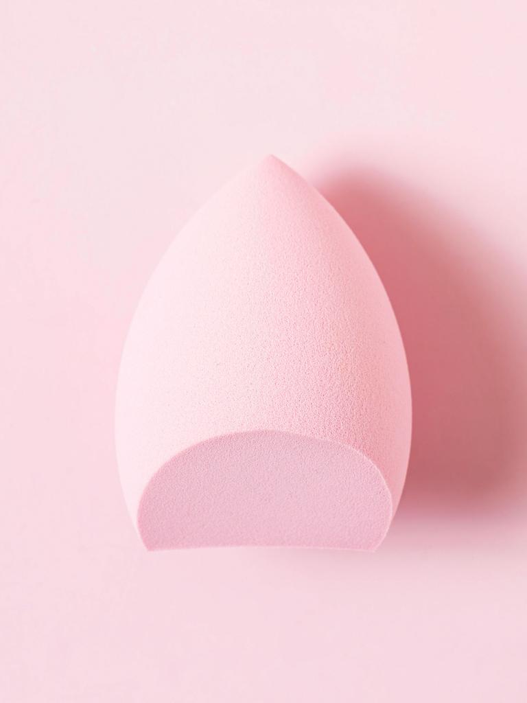 Teardrop Cut Makeup Puff
