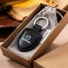 Skórzany Brelok do Kluczy Samochodowych Typu Tarcza z Emblematem Breloczek do Kluczy dla Volvo EX30 XC60 XC40 V60 V40 XC90 XC70 V50 S60 V70 S90 Olestar AWD S80 V90 BO7