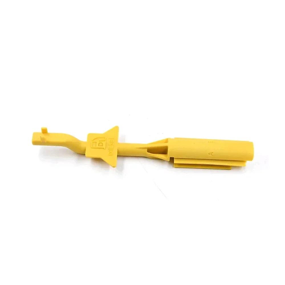 Car Fuel Tank Cap Limiter Key Diesel Misfuel Filler Key Car Engine Parts for Land Rover Range Discovery Sport LR014047 C2Z8432