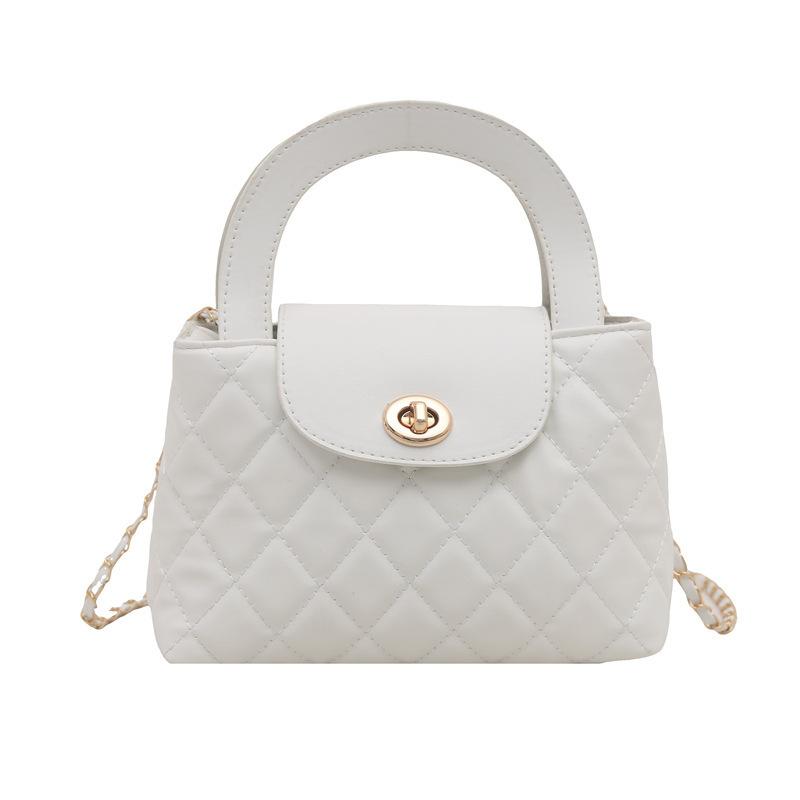 2025 Korean simple diamond small fragrant wind women's bag chain small bag, fashionable messenger hand carry portable messenger bag