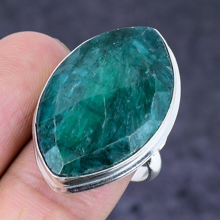 Emerald(Simulated) 925 Sterling Silver Jewelry Ring Size 8.5 z5j05