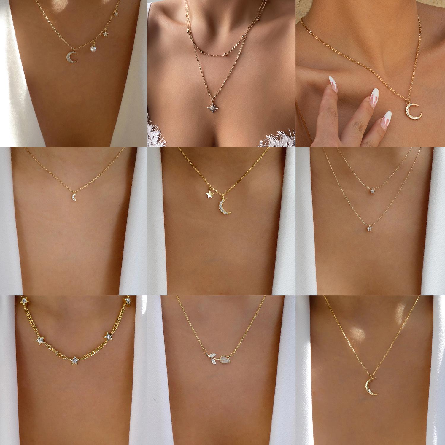 

Versatile Alloy Star & Moon Inlaid Diamond Clavicle Chain Necklace