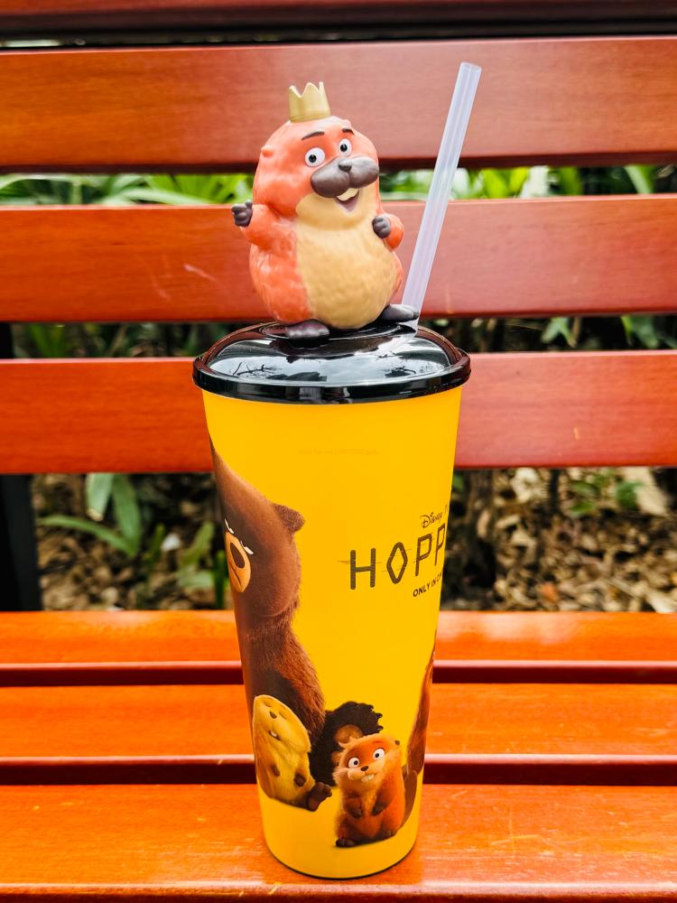 

New Hot Pixar Hoppers Beaver Transformation Plan Surrounding Meibao Shaped Cup Lizard Tom Doll Cup Desktop Decoration Toy Gifts