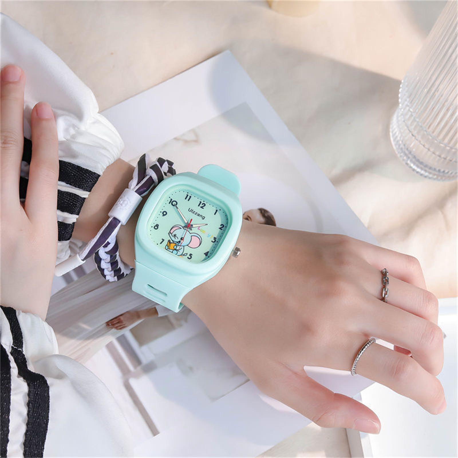 

Жіночий Модний Шкіряний Годинник One Size